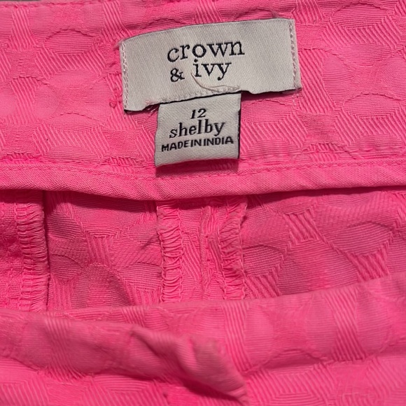 Crown and Ivy Shelby Scalloped Shorts in Pink Rage. Size 12. - Picture 3 of 4